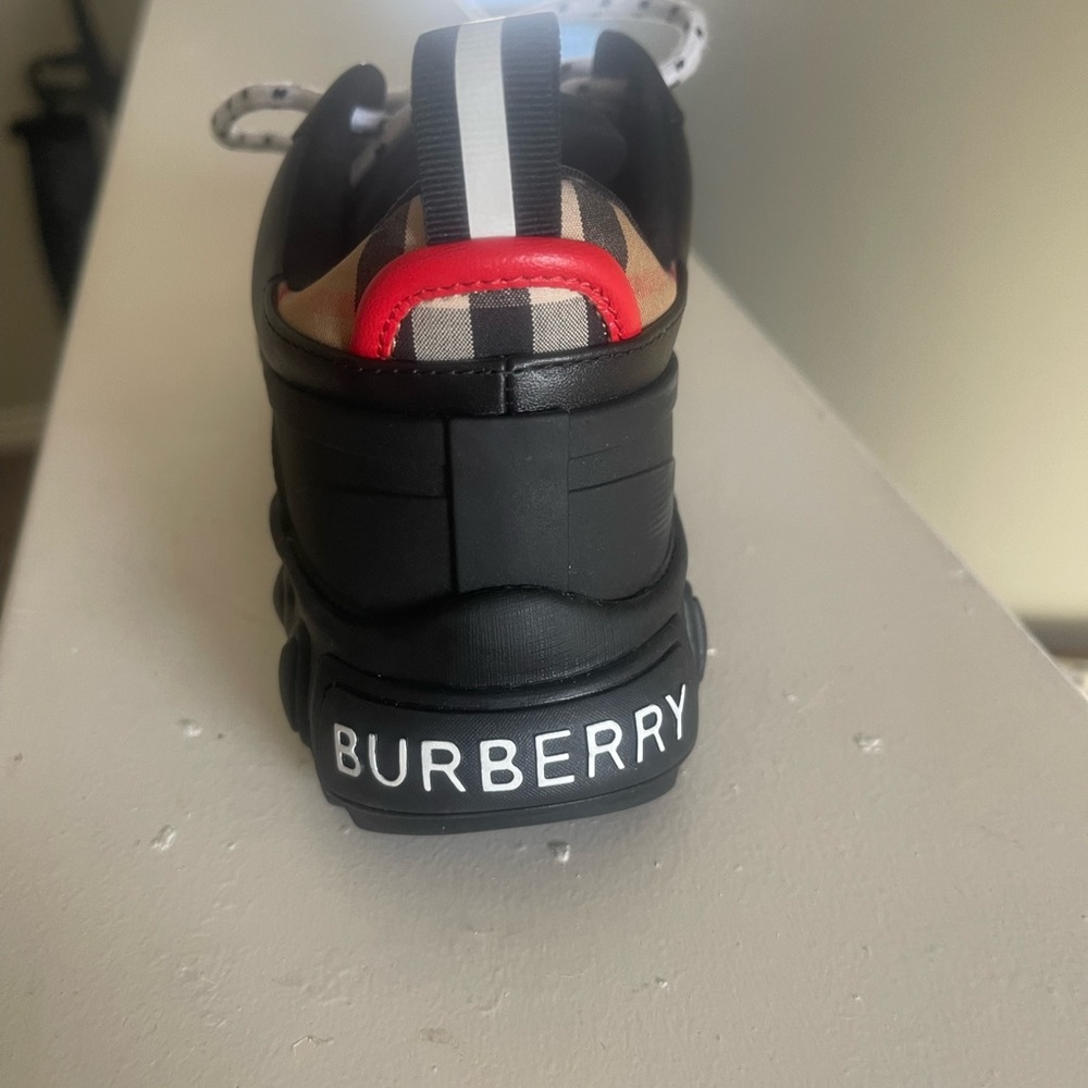 Kids size 11.5 Burberry shoes. Never worn.